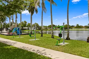 4000 SW 72nd Dr, Davie, FL 33314 - Photo 59