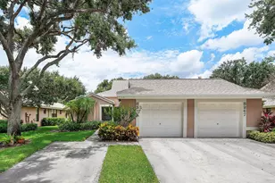 8271 Sun Lake Dr, Boca Raton, FL 33496 - Photo 1