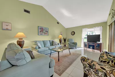 5569 Lakeview Mews Drive, Boynton Beach, FL 33437 - Photo 3