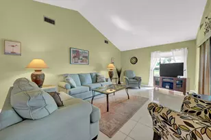 5569 Lakeview Mews Dr, Boynton Beach, FL 33437 - Photo 3