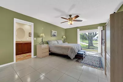 5569 Lakeview Mews Drive, Boynton Beach, FL 33437 - Photo 33