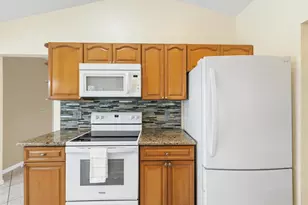 5400 NW Emblem St, Port Saint Lucie, FL 34983 - Photo 17
