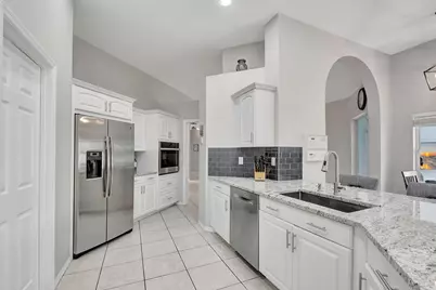 11723 Waterbend Court, Wellington, FL 33414 - Photo 3
