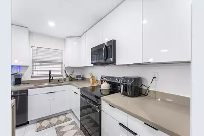 2848 NW 9th Place, Fort Lauderdale, FL 33311 - Photo 7