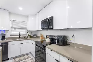 2848 NW 9th Pl, Fort Lauderdale, FL 33311 - Photo 7