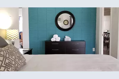 1000 NE 17th Court, Fort Lauderdale, FL 33305 - Photo 9