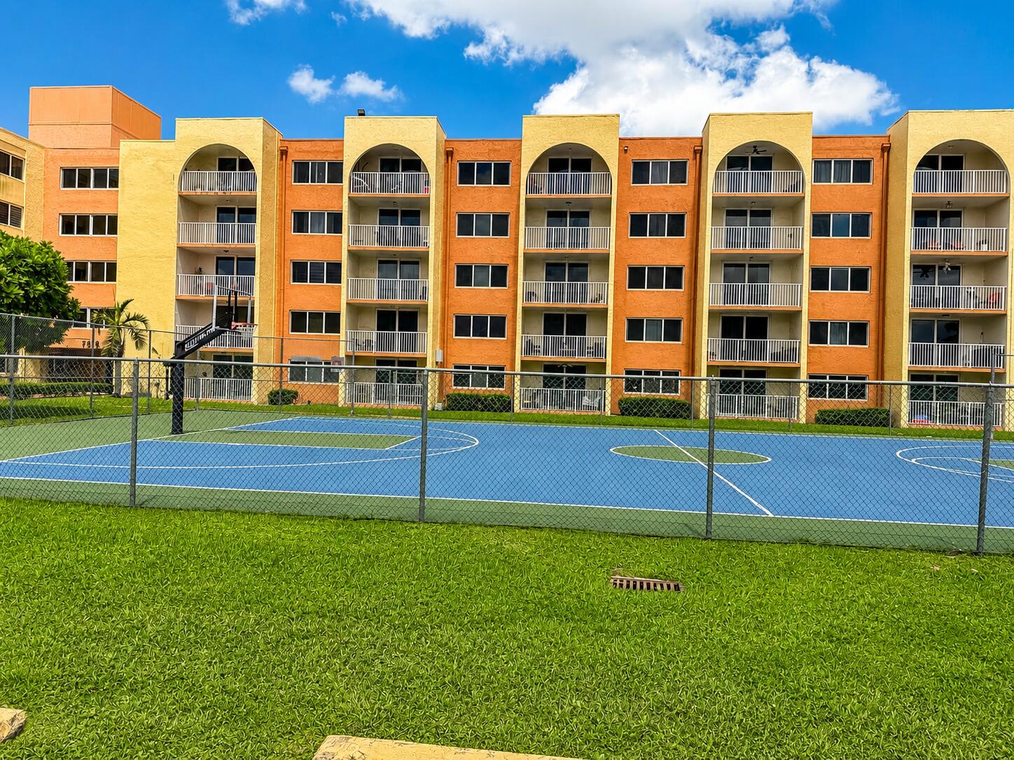 6980 NW 186th St #3-523A - 6980 NW 186th St #3-523A, Hialeah, FL 33015 Luxury Property | Jose Angel Pina