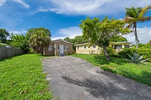 649 W 10th St, Riviera Beach, FL 33404 - Photo 1