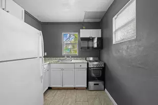649 W 10th St, Riviera Beach, FL 33404 - Photo 5