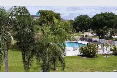 4700 Washington Street #308, Hollywood, FL 33021 - Photo 17
