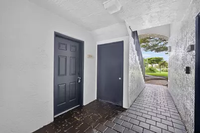4151 N Haverhill Road #1504, West Palm Beach, FL 33417 - Photo 9