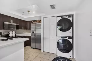 4151 N Haverhill Rd, West Palm Beach, FL 33417 - Photo 11
