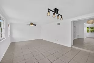 813 Date Palm Dr, Lake Park, FL 33403 - Photo 23