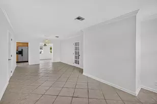 813 Date Palm Dr, Lake Park, FL 33403 - Photo 7