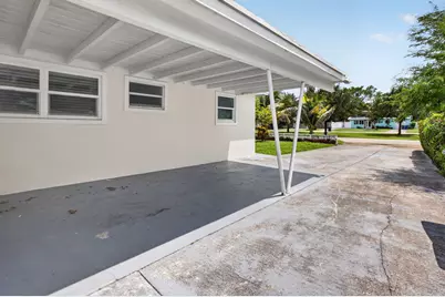 813 Date Palm Drive, Lake Park, FL 33403 - Photo 5