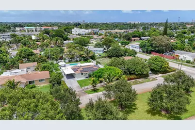 813 Date Palm Drive, Lake Park, FL 33403 - Photo 45