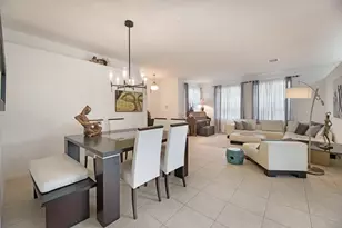 9061 Dupont Pl, Wellington, FL 33414 - Photo 11
