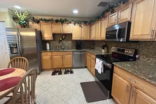 10470 Pelican Dr, Wellington, FL 33414 - Photo 17