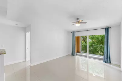 131 Yacht Club Way #307, Hypoluxo, FL 33462 - Photo 5