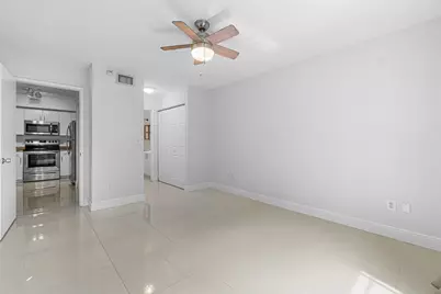131 Yacht Club Way #307, Hypoluxo, FL 33462 - Photo 13