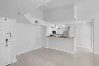 131 Yacht Club Way #307, Hypoluxo, FL 33462 - Photo 3