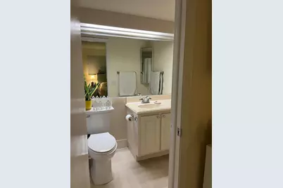 424 SE 10th Street #104, Dania Beach, FL 33004 - Photo 11