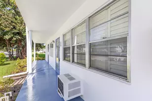 418 Tilford T, Deerfield Beach, FL 33442 - Photo 3