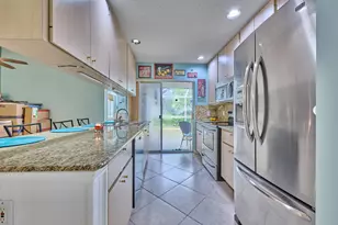 1202 NW Sun Terrace Cir, Port Saint Lucie, FL 34986 - Photo 11