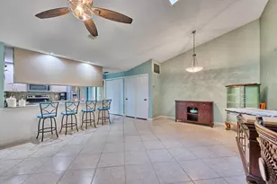 1202 NW Sun Terrace Cir, Port Saint Lucie, FL 34986 - Photo 27