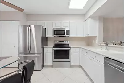 6112 Huntwick Terrace #108, Delray Beach, FL 33484 - Photo 7