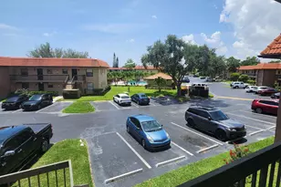 21902 Lake Forest Cir, Boca Raton, FL 33433 - Photo 5