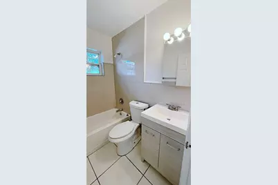 511 SE 2nd Avenue #South, Dania Beach, FL 33004 - Photo 15