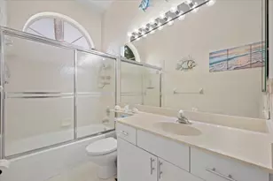 21 Grand Bay Cir, Juno Beach, FL 33408 - Photo 19