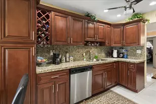 4290 NW 49th Terrace NW, Lauderdale Lakes, FL 33319 - Photo 7