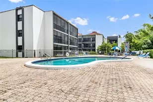 4040 N Hills Dr, Hollywood, FL 33021 - Photo 13