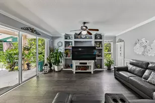 522 Cypress Green Cir, Wellington, FL 33414 - Photo 27