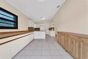 1406 NW 8th St, Dania Beach, FL 33004 - Photo 9