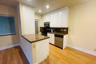 1423 Holly Heights Dr, Fort Lauderdale, FL 33304 - Photo 1