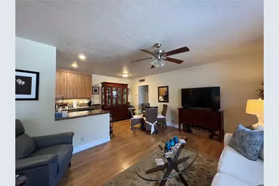 1423 Holly Heights Drive #7, Fort Lauderdale, FL 33304 - Photo 1