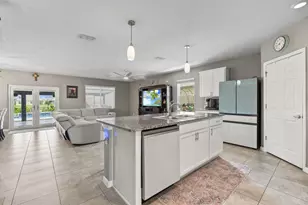 10765 SW Cremona Way, Port Saint Lucie, FL 34987 - Photo 21