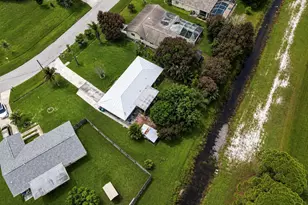 2485 SE Sidonia St, Port Saint Lucie, FL 34952 - Photo 33