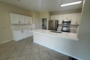 981 NW Tuscany Dr, Port Saint Lucie, FL 34986 - Photo 15
