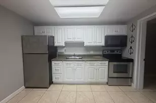 7194 Southgate Blvd, Tamarac, FL 33321 - Photo 3