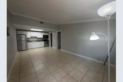 7194 Southgate Boulevard, Tamarac, FL 33321 - Photo 5
