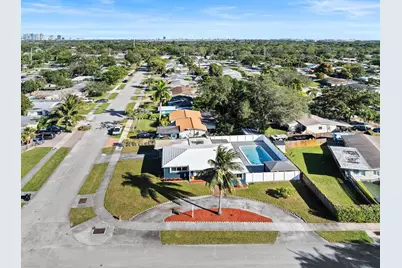 1900 SW 33rd Avenue, Fort Lauderdale, FL 33312 - Photo 1