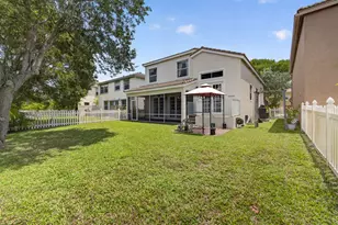 1204 Oakwater Dr, Royal Palm Beach, FL 33411 - Photo 57