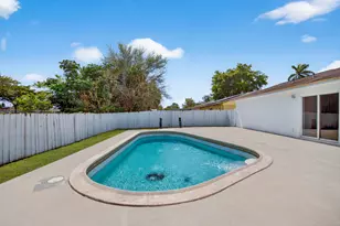 405 SW 78th Terrace, North Lauderdale, FL 33068 - Photo 9