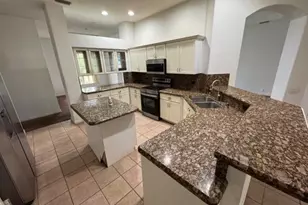 18554 SE Old Trail Dr E, Jupiter, FL 33478 - Photo 9