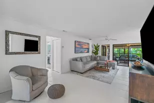 50 Pelican Pointe Dr, Delray Beach, FL 33483 - Photo 3