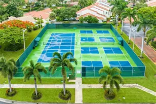 50 Pelican Pointe Dr, Delray Beach, FL 33483 - Photo 25